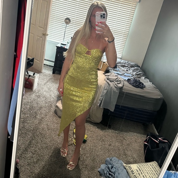 Camila Coelho Gold Sequin Midi Dress - Picture 6 of 6